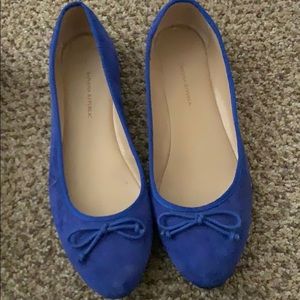 Banana Republic Royal blue flats